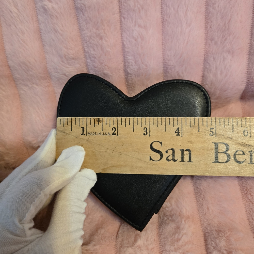 Yves Saint Laurent Black Heart Pouch - Picture 6 of 7